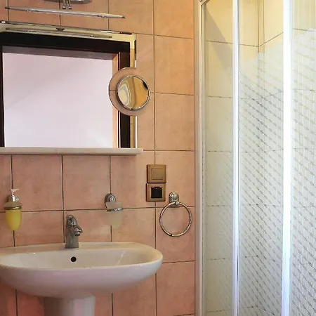 Bed & Breakfast Zacisze 3*