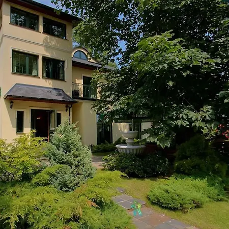 Zacisze Bed & Breakfast