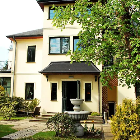 Zacisze Bed & Breakfast 3*