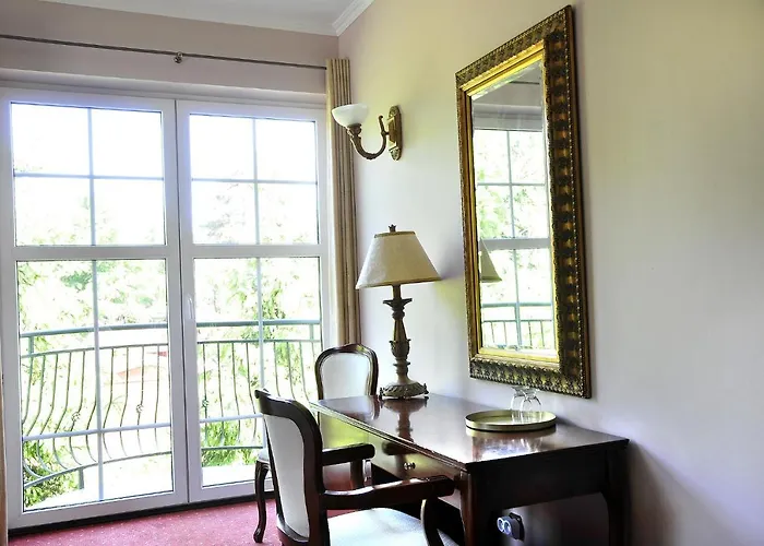 Zacisze Nocleg ze śniadaniem 3*