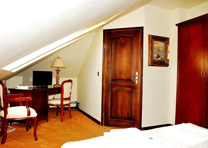 Zacisze Nocleg ze śniadaniem 3*