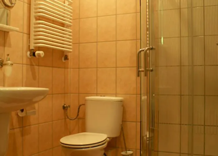 Zacisze Nocleg ze śniadaniem 3*