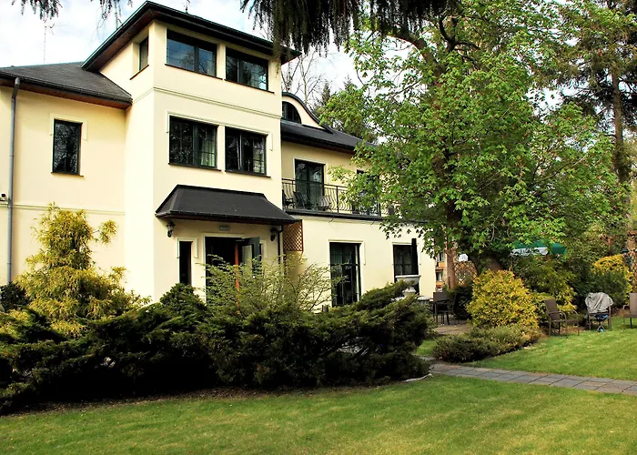 Zacisze Nocleg ze śniadaniem 3*